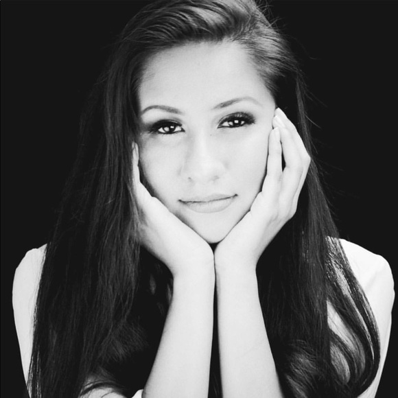 Meet your Posher, Luci - Picture 2 of 5